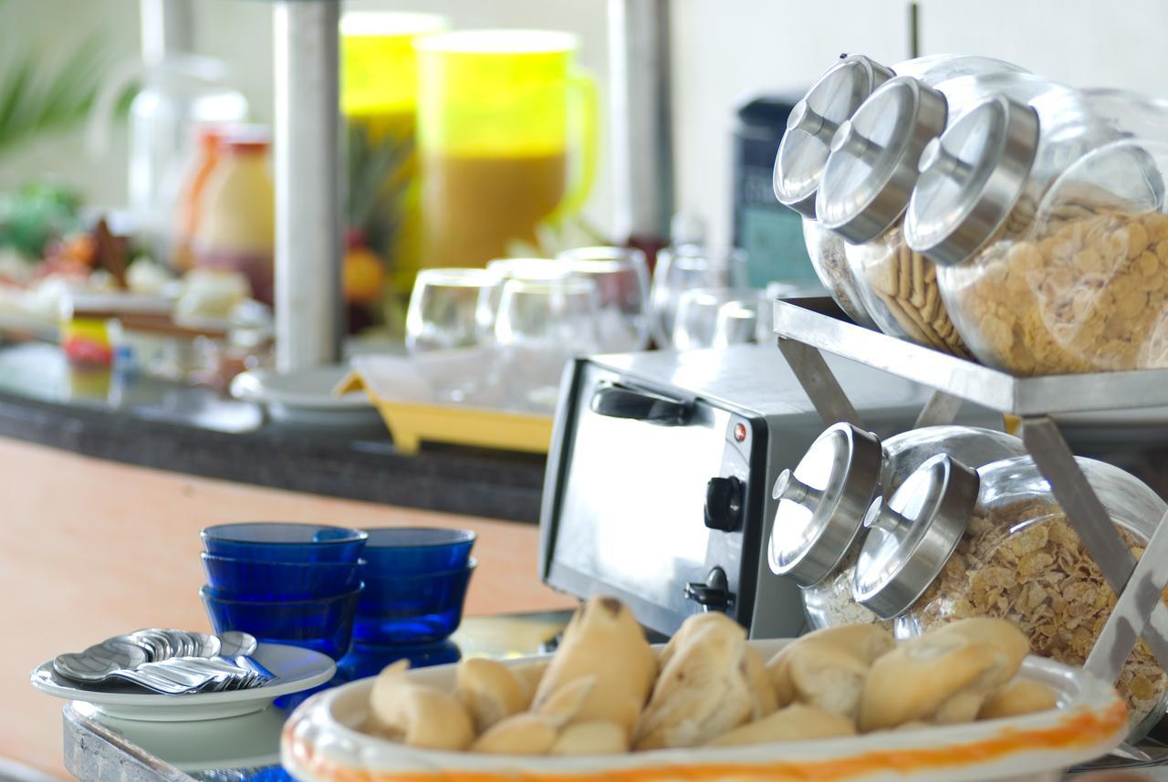 Oyo Hotel Arembepe Beach Hotel, Camacari מראה חיצוני תמונה