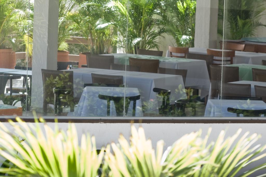 Oyo Hotel Arembepe Beach Hotel, Camacari מראה חיצוני תמונה